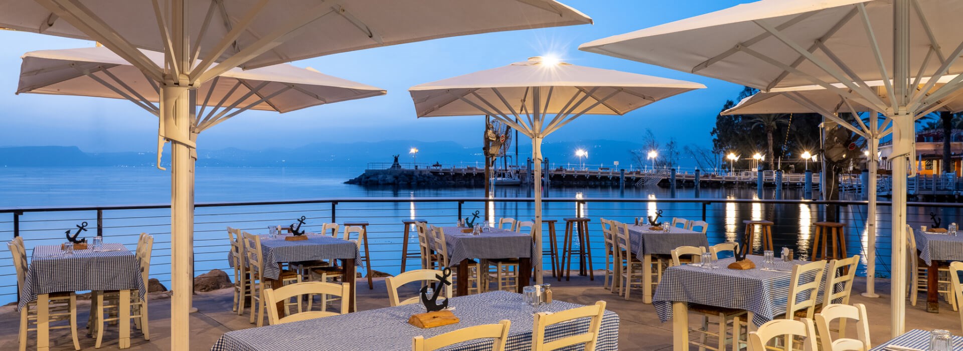 Ein Gev Resort - sea side restaurant 
